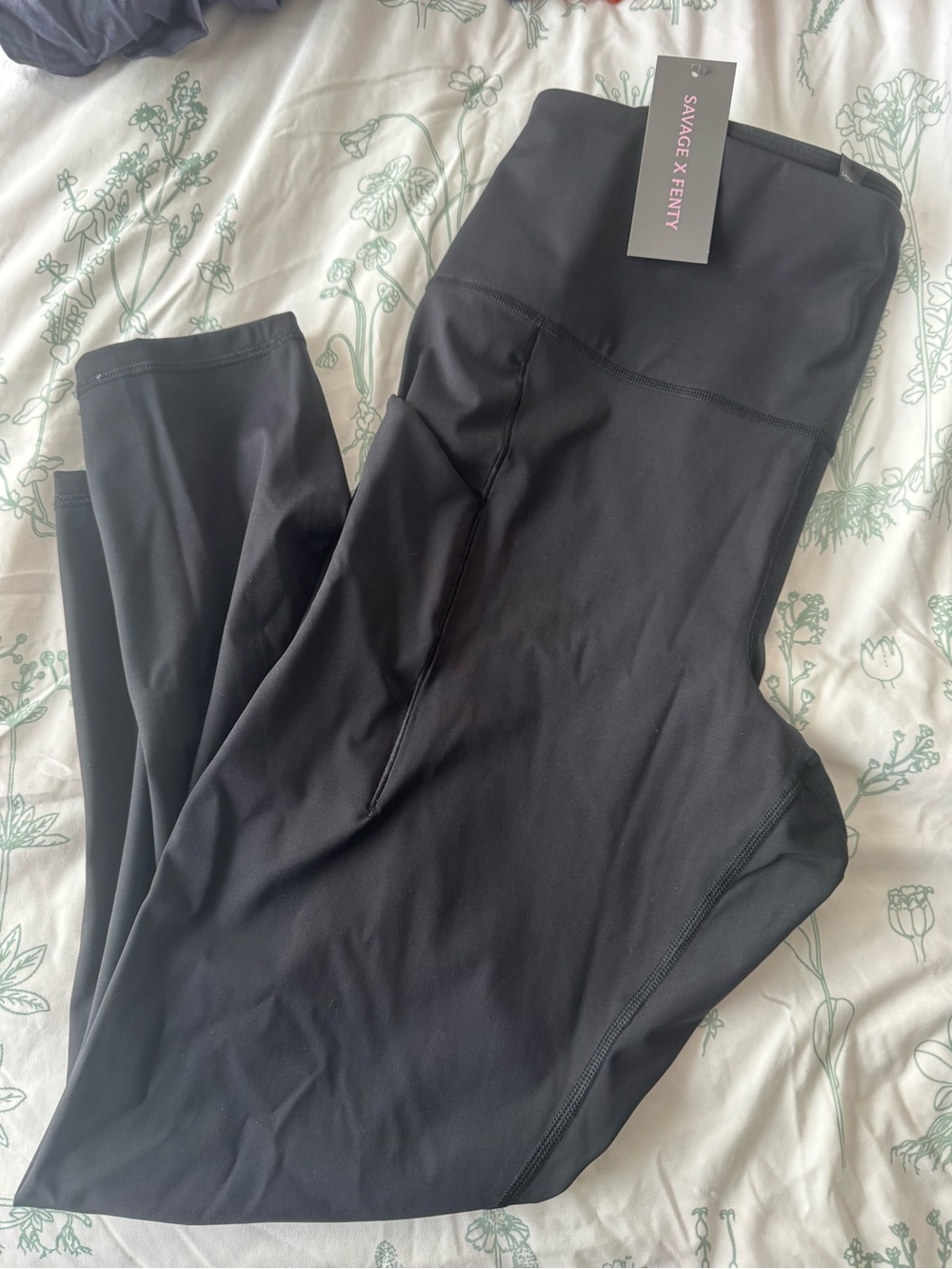 Savage X Fenty Black High-Rise Performance Leggings